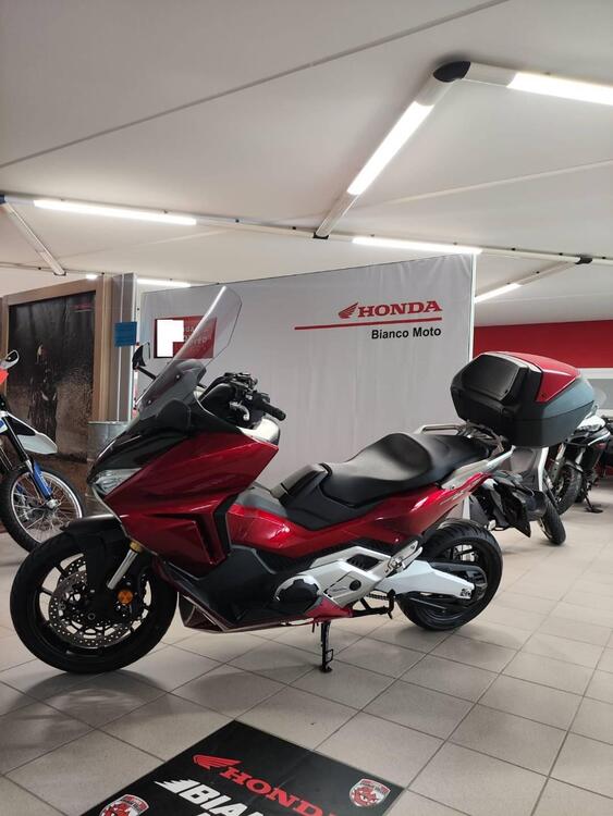 Honda Forza 750 DCT Urban (2021 - 24) (3)