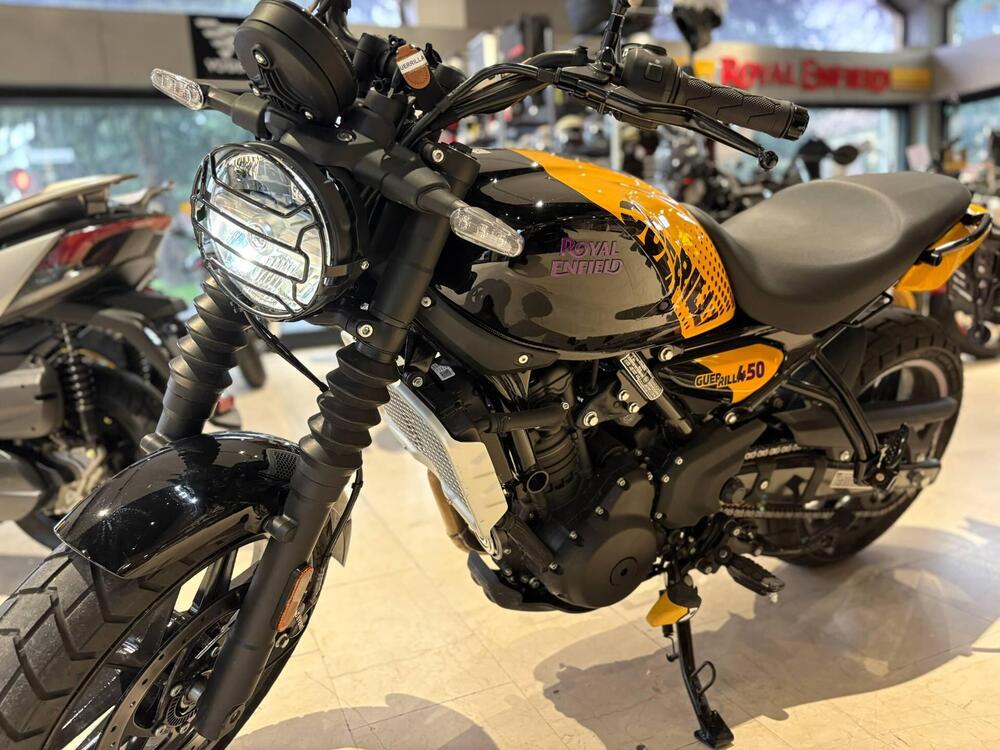 Royal Enfield Guerrilla 450 (2024 - 25) (2)