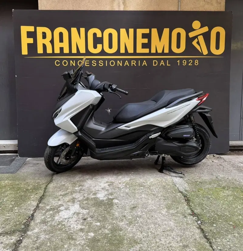 Honda Forza 350 (2025 - 26) (2)