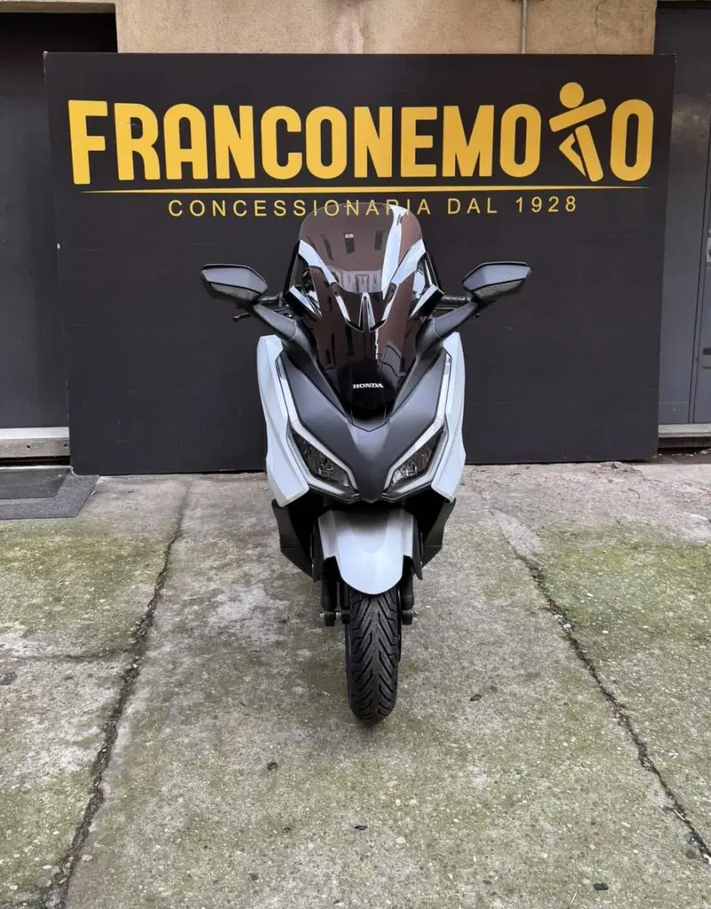 Honda Forza 350 (2025 - 26) (3)