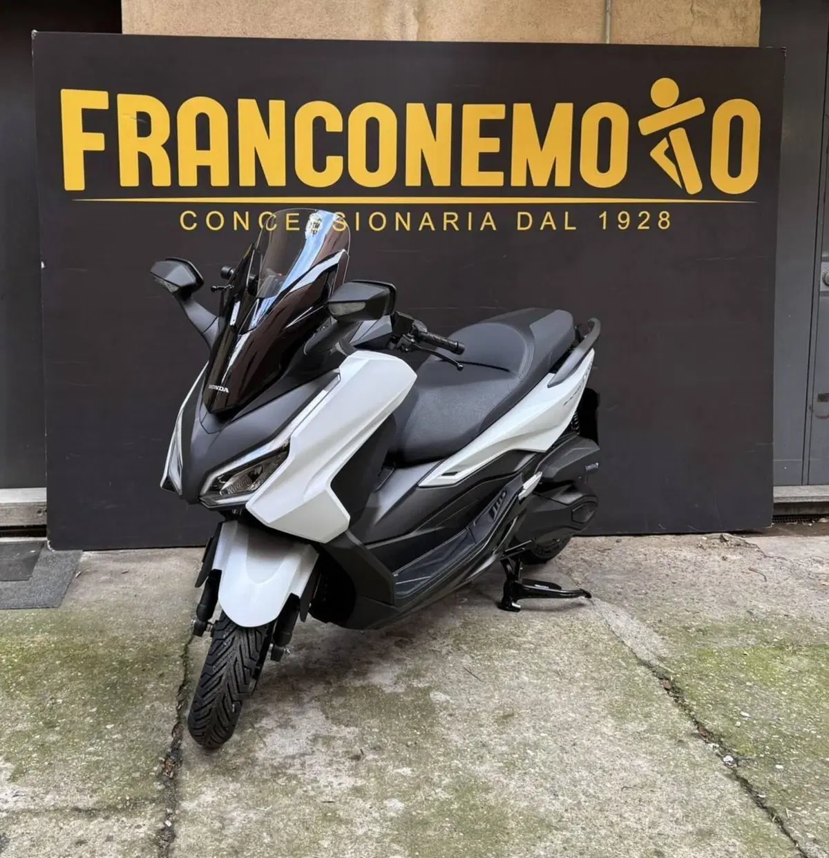 Honda Forza 350 (2025 - 26) (4)
