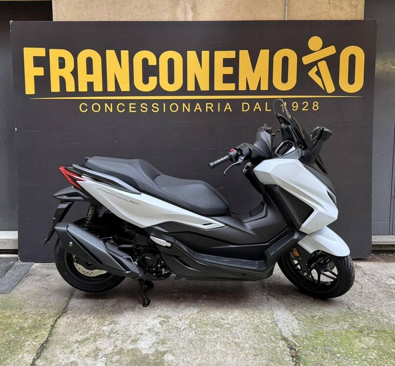 Honda Forza 350 (2025) (5)