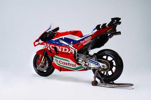 MotoGP 2025. Presentazione del team Honda HRC, nuove livree senza Repsol (nuovo sponsor!) - LIVE [VIDEO e GALLERY] (5)