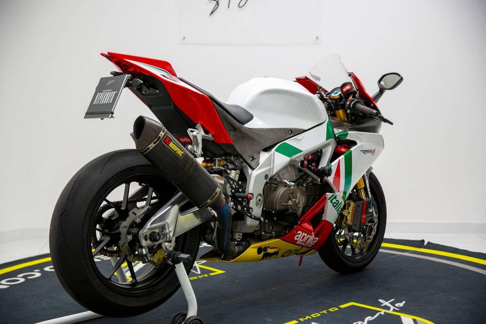 Aprilia RSV4 Factory (2009 - 12) (4)