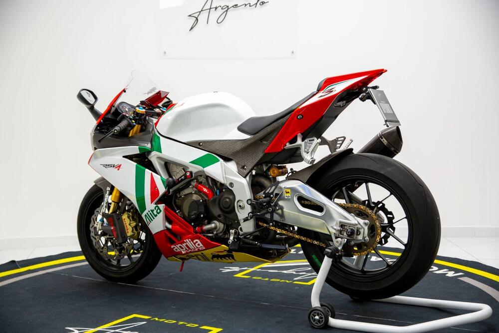 Aprilia RSV4 Factory (2009 - 12) (5)