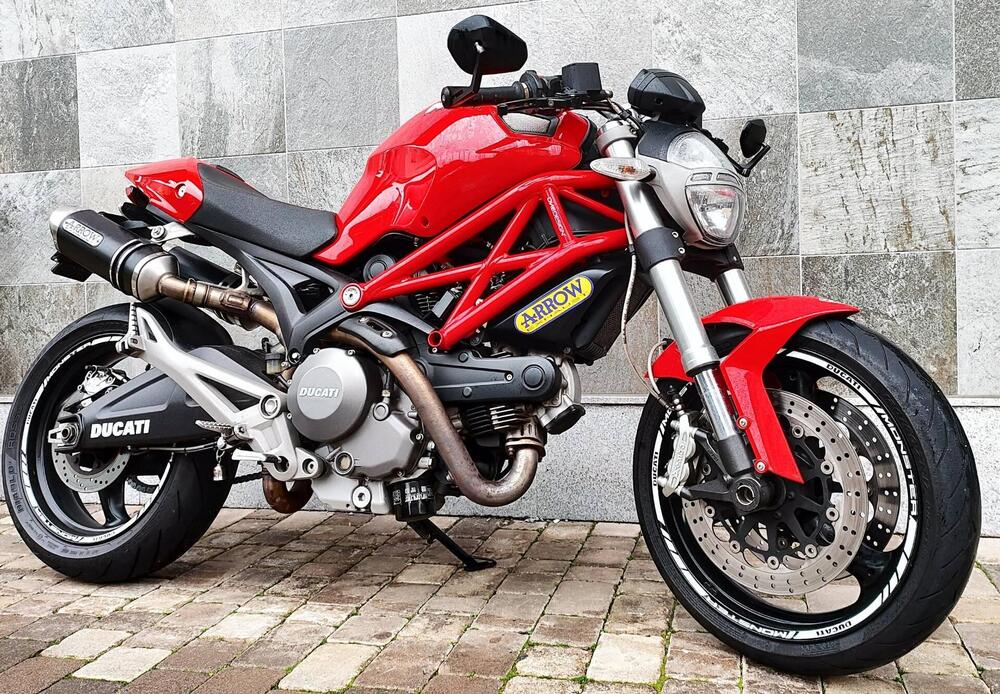 Ducati Monster 696 (2008 - 13) (2)