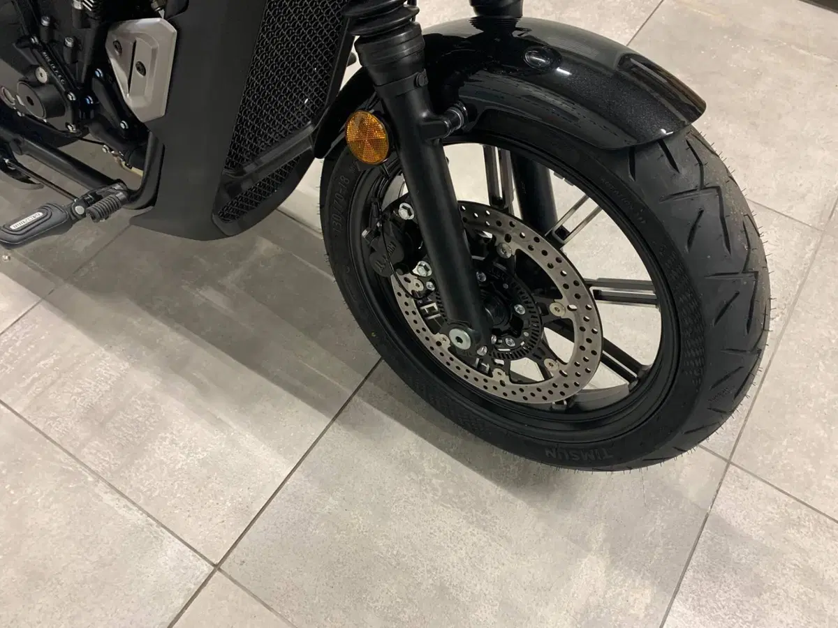 Moto Morini Calibro Bagger (2024 - 26) (15)