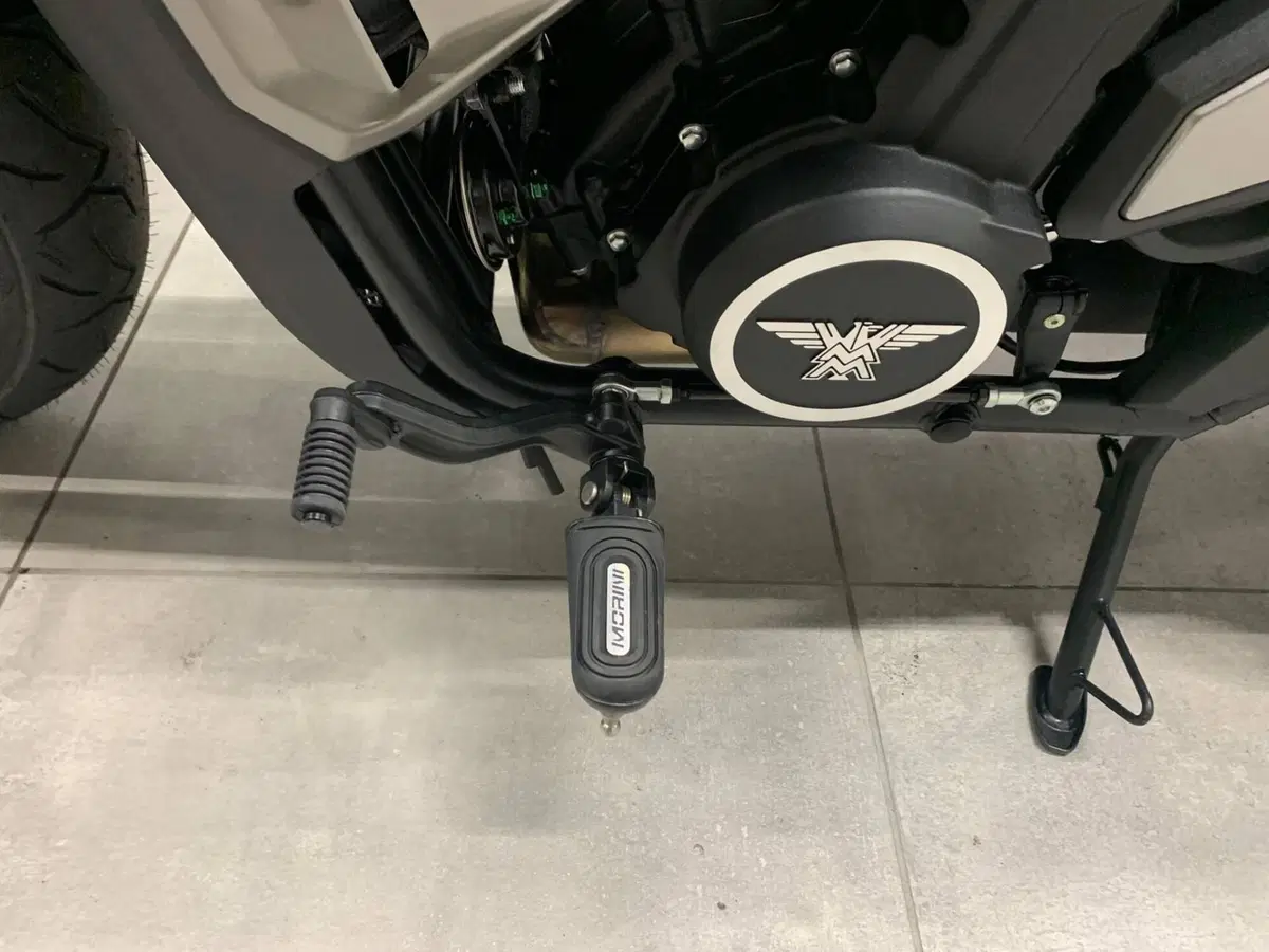 Moto Morini Calibro Bagger (2024 - 26) (20)