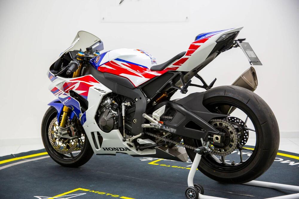 Honda CBR 1000 RR-R Fireblade SP 30th Anniversary (2022 - 23) (5)