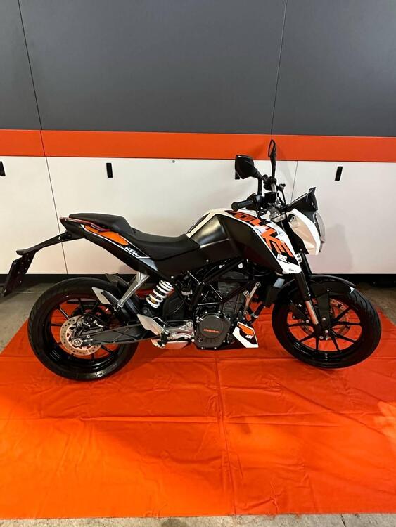 KTM 125 Duke ABS (2013 - 16) (2)