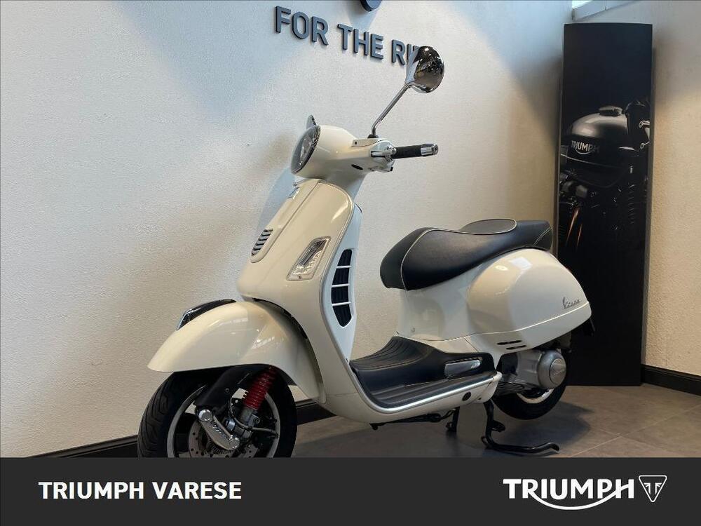 Vespa GTS 300 (2017 - 18) (4)