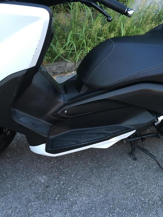 Yamaha X-Max 400 (2013 - 16) (5)