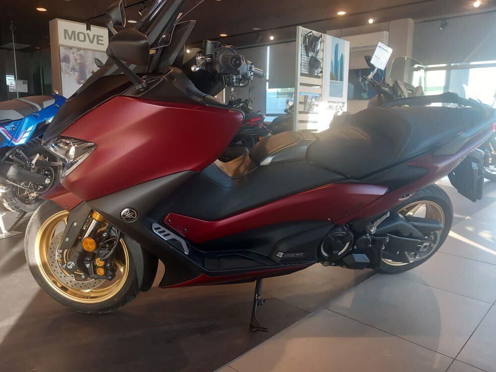 Yamaha T-Max 560 Tech Max (2021) (4)