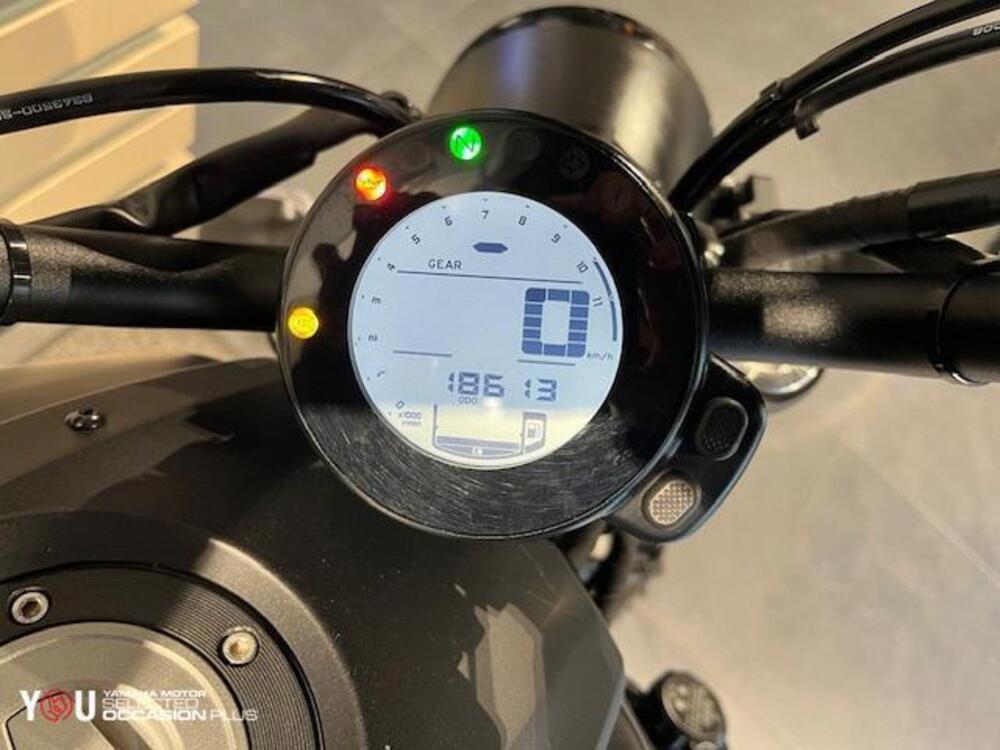 Yamaha XSR 700 (2021) (2)