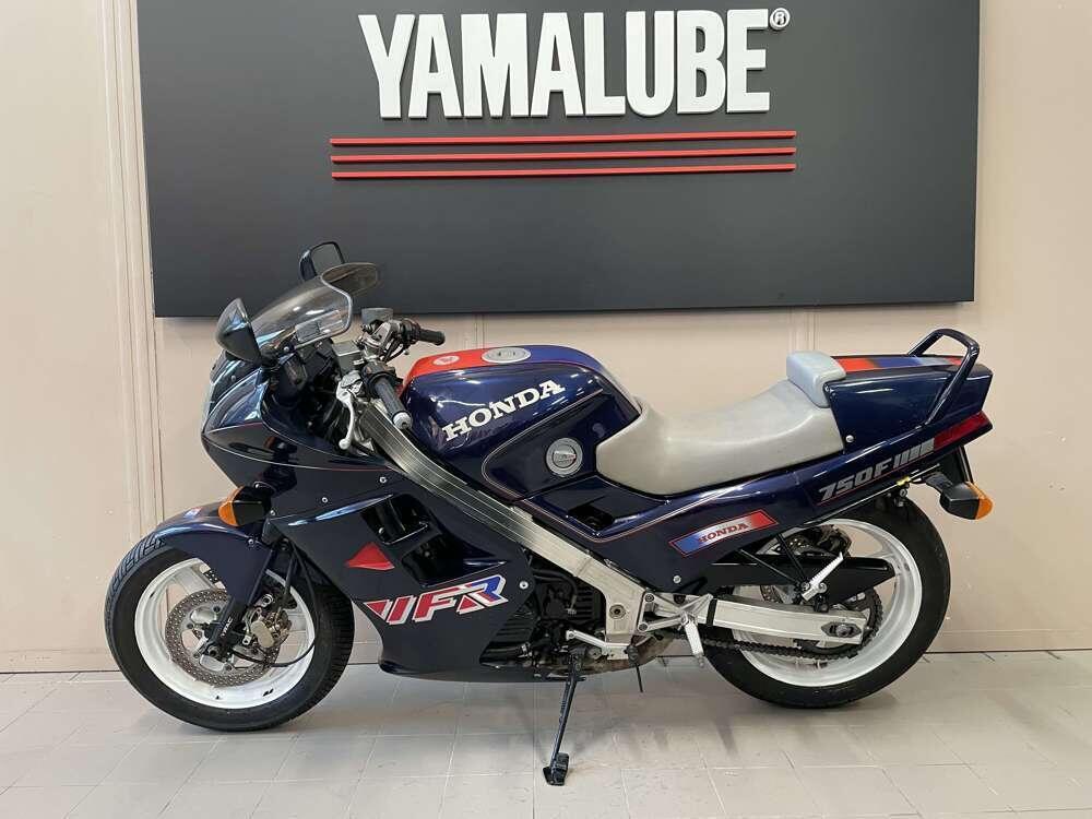 Honda VFR 750 F (1990 - 93) (3)