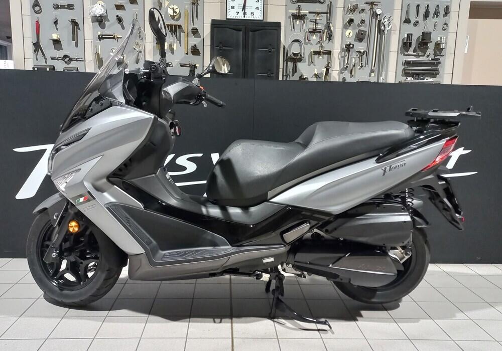 Kymco X-Town 300i (2021 - 25) (2)