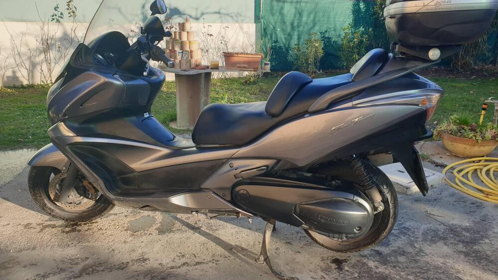 Honda Silver Wing 600 (2005 - 09) (5)