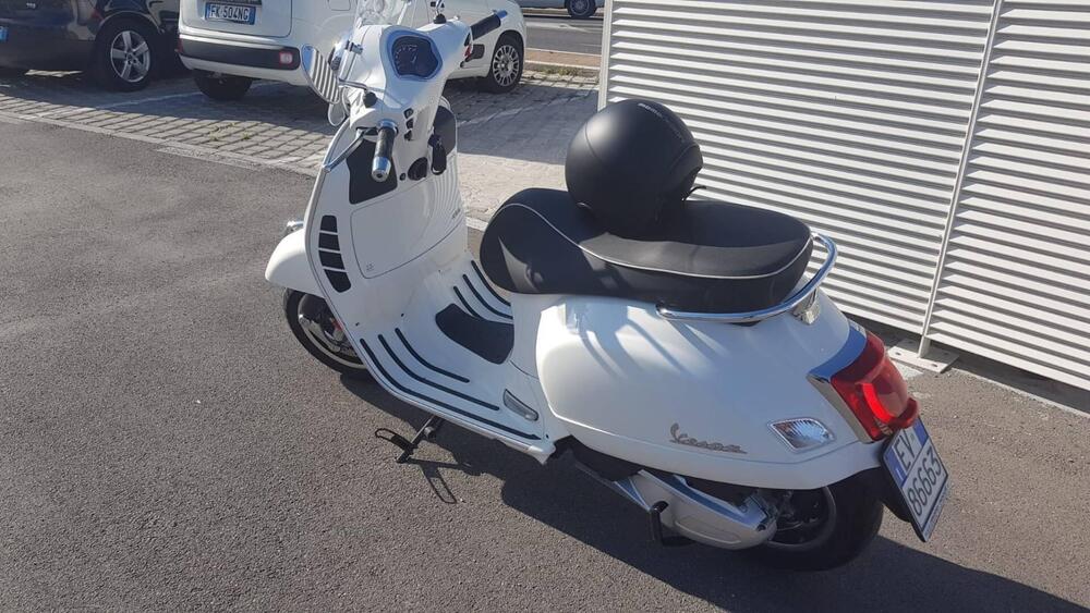 Vespa GTS 300 Hpe (2021 - 22)