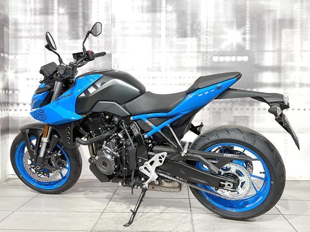 Suzuki GSX-8S (2023 - 25) (2)