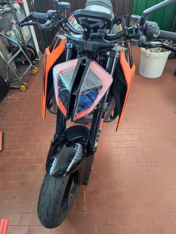 KTM 1290 Super Duke R (2019) (5)