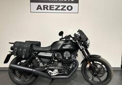 Moto Guzzi V7 Stone (2021 - 25) usata