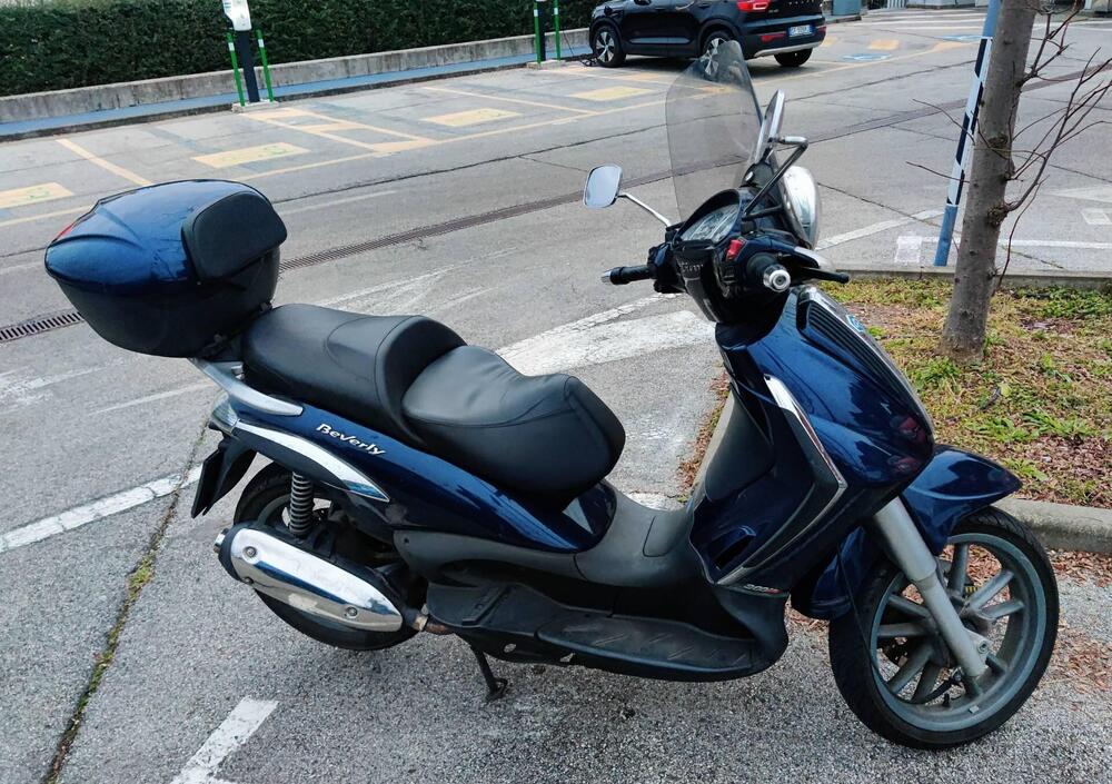 Piaggio Beverly 300 i.e. (2010 - 16)