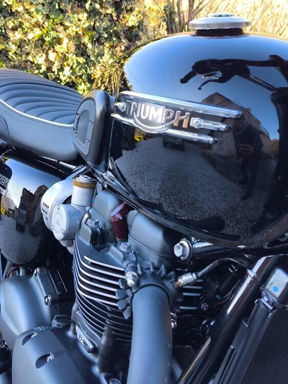 Triumph Bonneville T120 Black DGR Limited Edition (2023) (4)