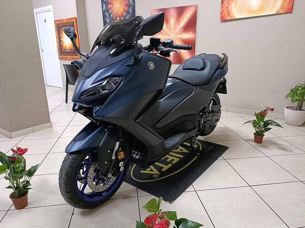 Yamaha T-Max 560 (2022 - 24)