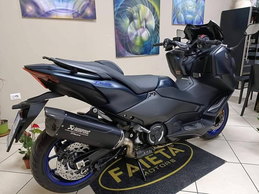 Yamaha T-Max 560 (2022 - 24) (3)