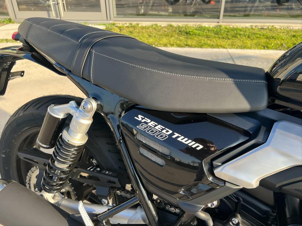 Triumph Speed Twin 900 (2025) (3)