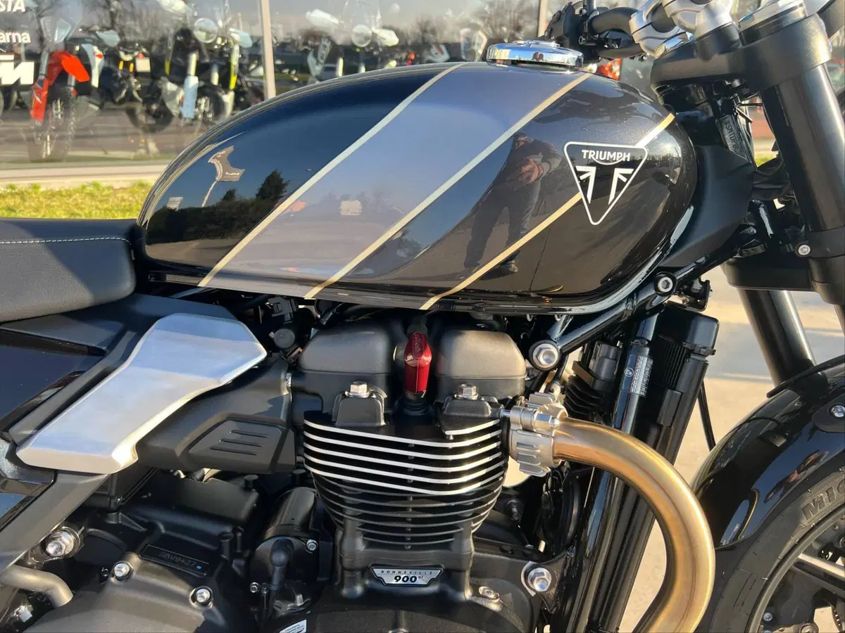 Triumph Speed Twin 900 (2025 - 26) (4)