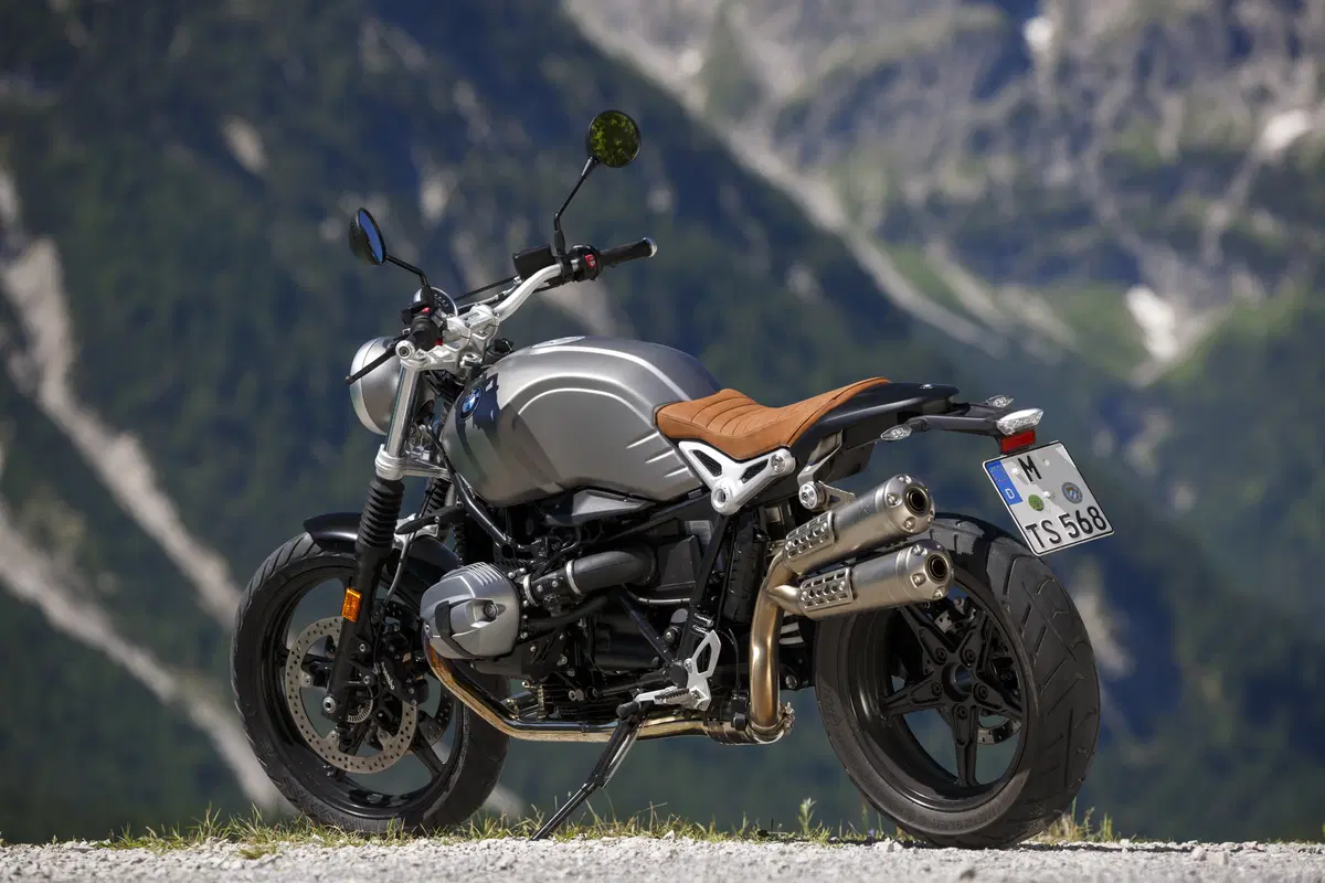BMW R nineT Scrambler: primo test (3)