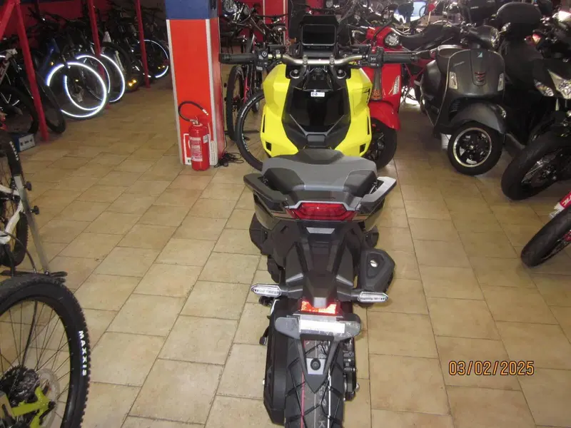Honda X-ADV 750 (2025 - 26) (5)