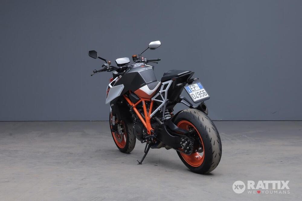 KTM 1290 Super Duke R (2019) (5)