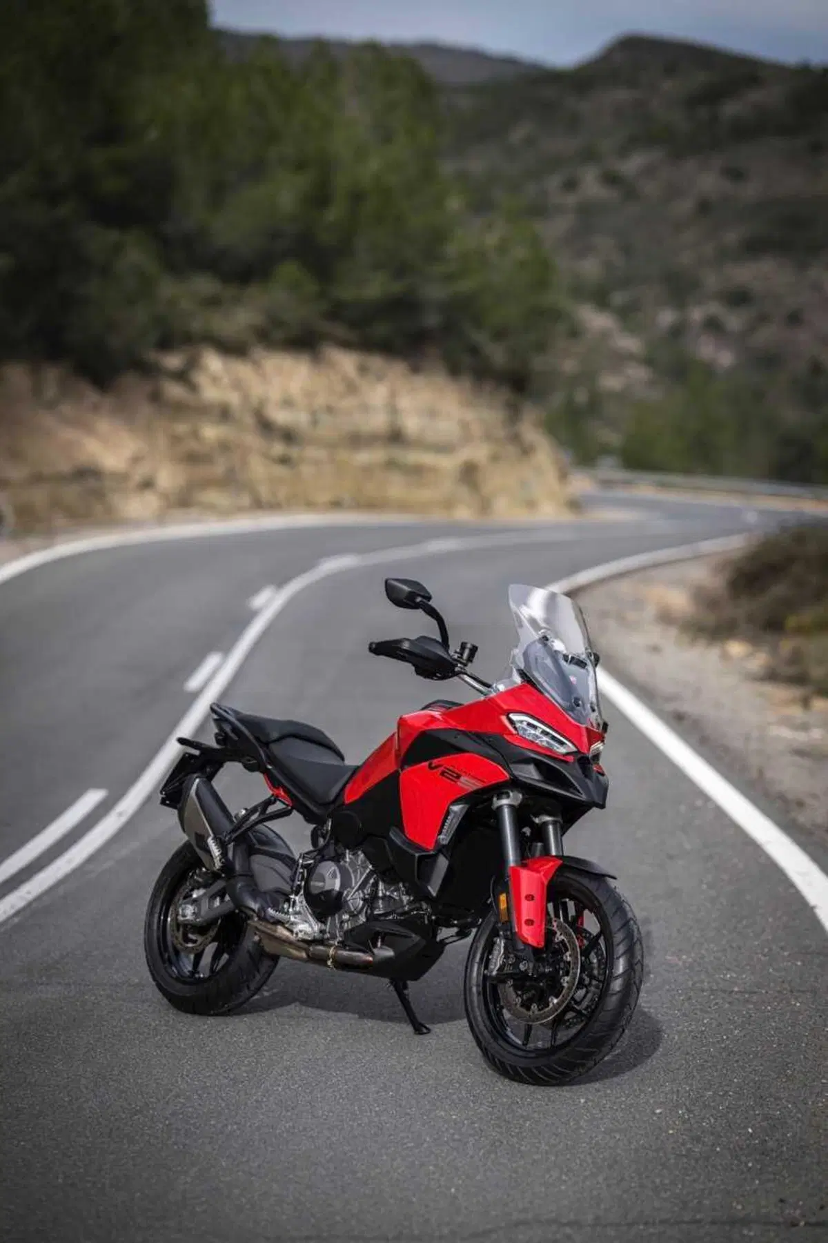 La Multistrada più leggera e facile di sempre? Abbiamo guidato la nuova Ducati V2 [VIDEO] (4)