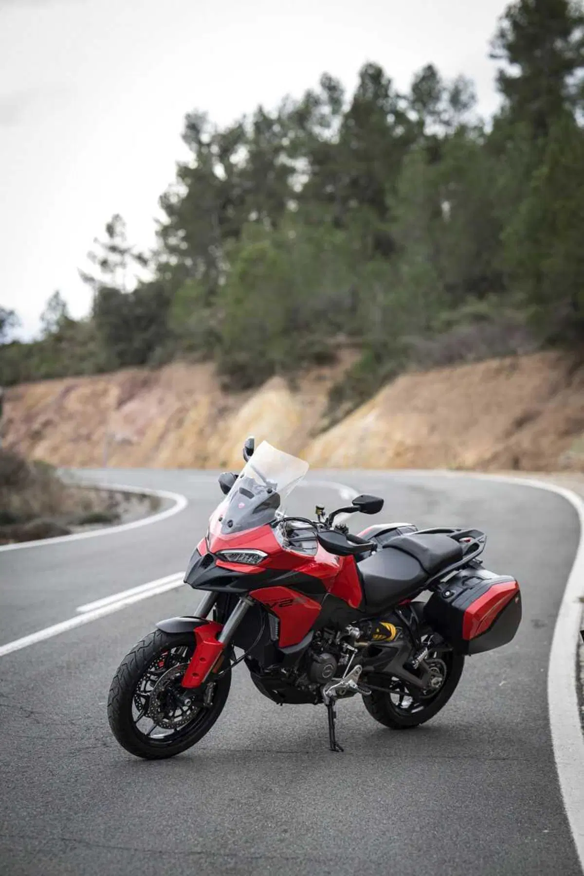 La Multistrada più leggera e facile di sempre? Abbiamo guidato la nuova Ducati V2 [VIDEO] (5)