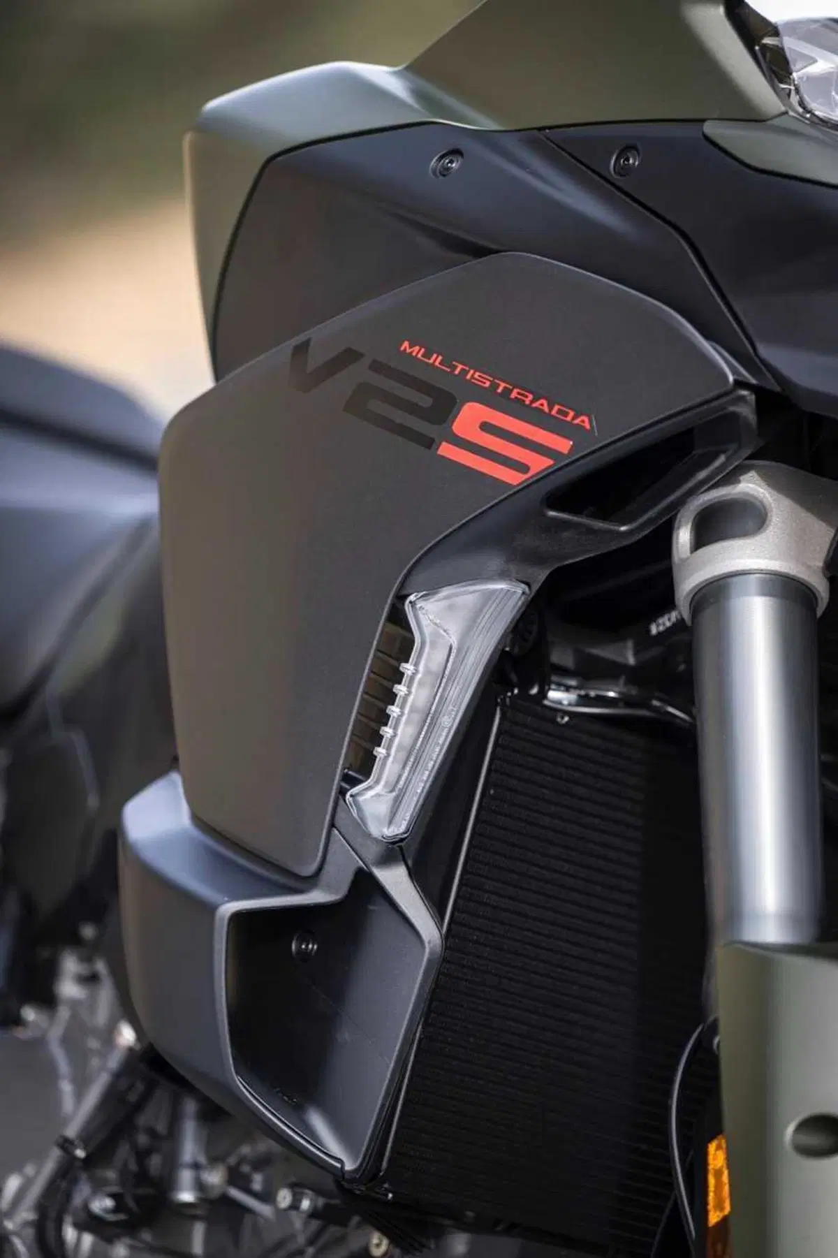 La Multistrada più leggera e facile di sempre? Abbiamo guidato la nuova Ducati V2 [VIDEO] (27)