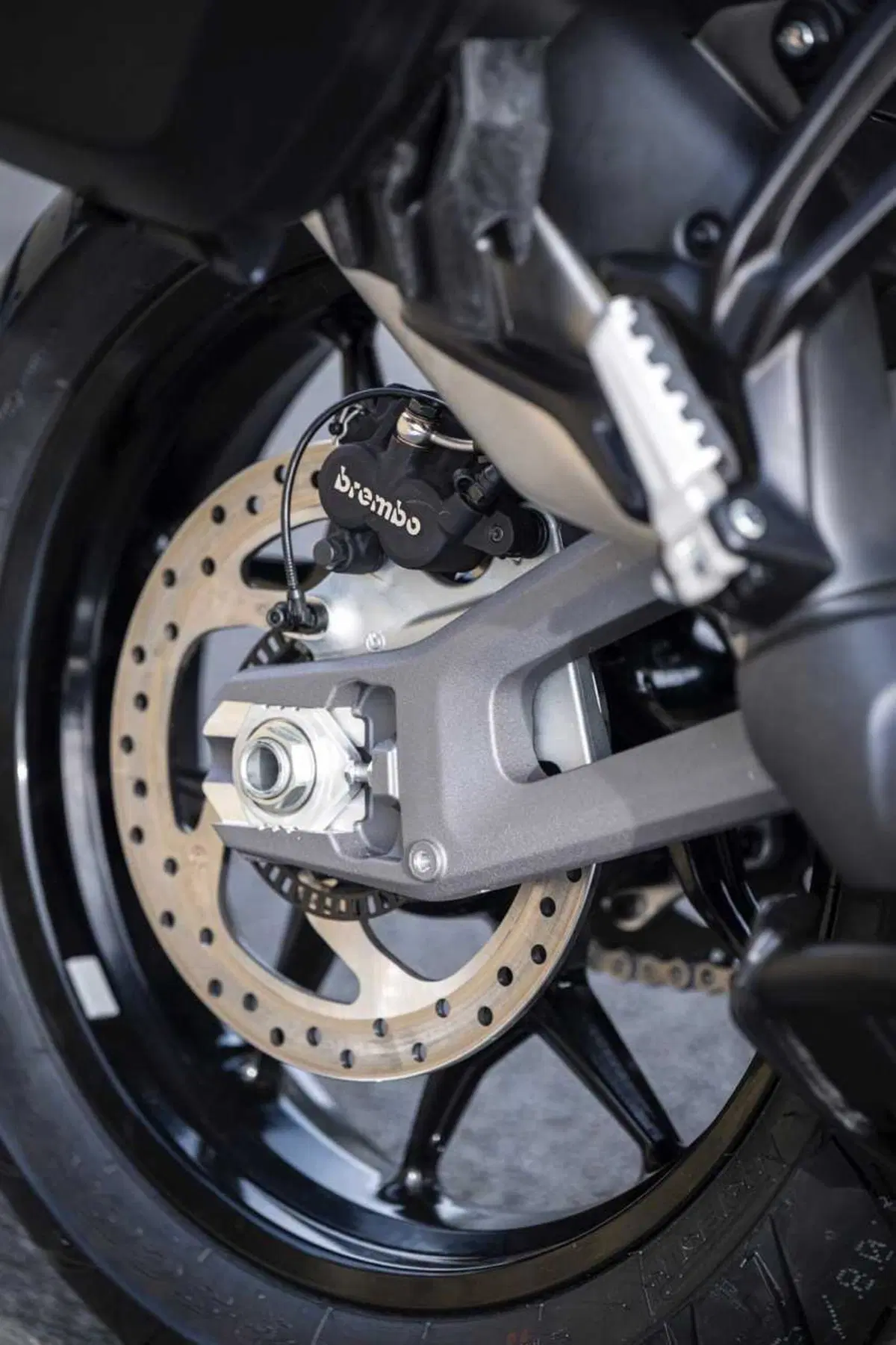 La Multistrada più leggera e facile di sempre? Abbiamo guidato la nuova Ducati V2 [VIDEO] (33)