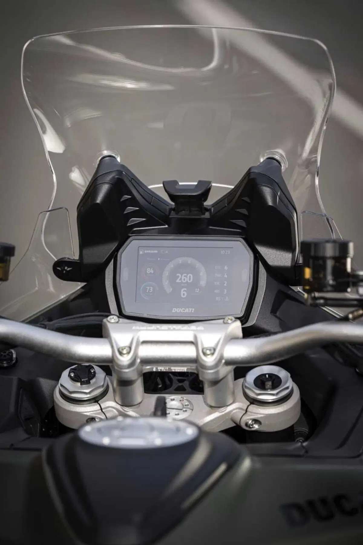 La Multistrada più leggera e facile di sempre? Abbiamo guidato la nuova Ducati V2 [VIDEO] (41)