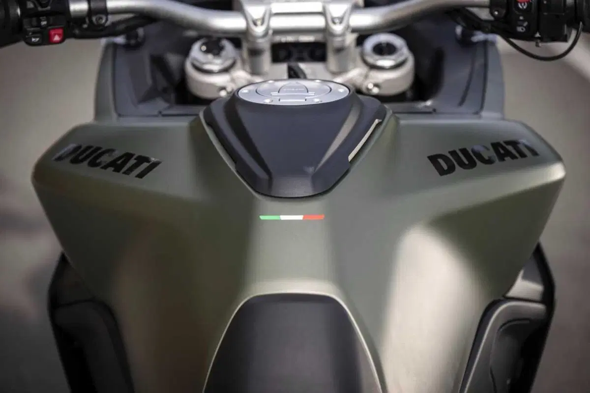 La Multistrada più leggera e facile di sempre? Abbiamo guidato la nuova Ducati V2 [VIDEO] (42)