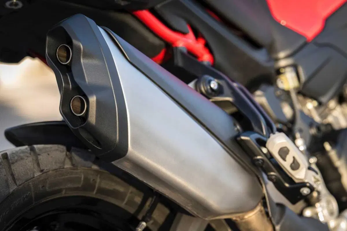 La Multistrada più leggera e facile di sempre? Abbiamo guidato la nuova Ducati V2 [VIDEO] (57)