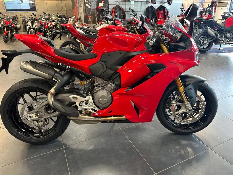 Ducati Panigale V2 S (2025 - 26) (2)