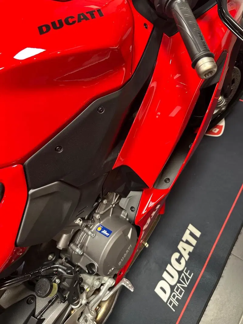 Ducati Panigale V2 S (2025 - 26) (5)