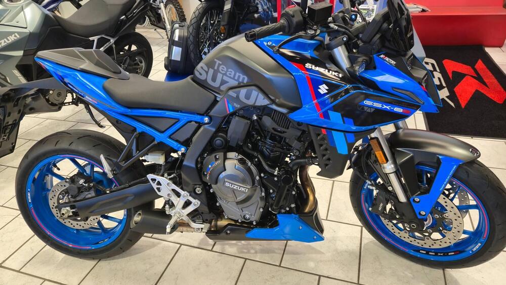 Suzuki GSX-8S Team Suzuki Edition (2024)