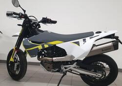 Husqvarna 701 Supermoto (2022) usata