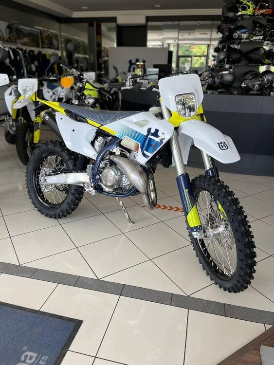 Husqvarna TE 250 (2024) (3)