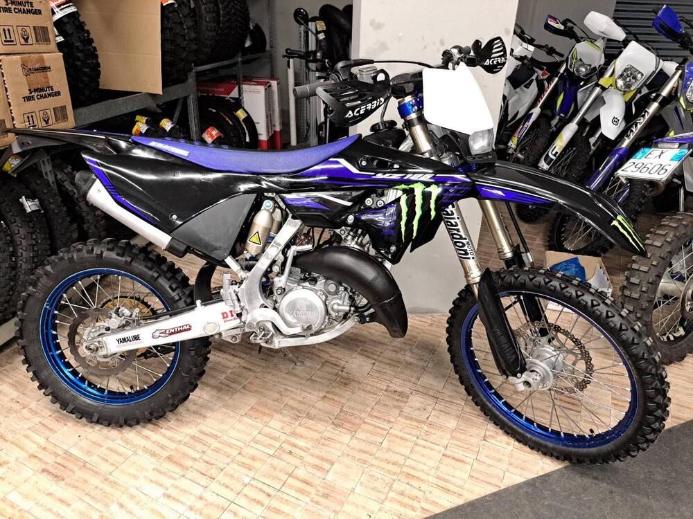 Yamaha YZ 125 (2023)