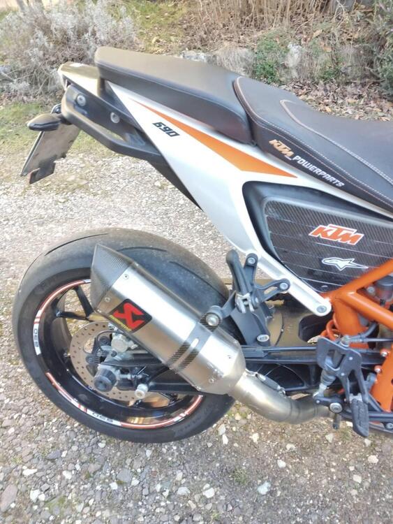 KTM 690 Duke R (2010 - 15) (5)