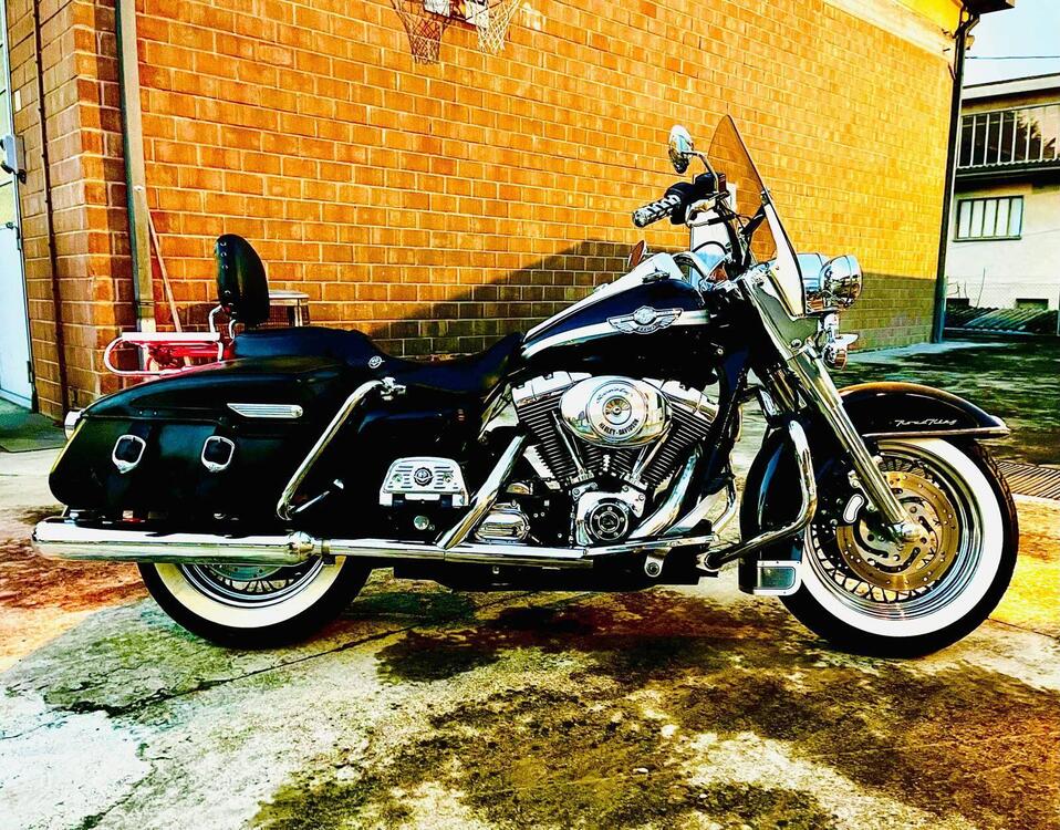 Harley-Davidson 1450 Road King Classic (2003 - 05) - FLHRCI