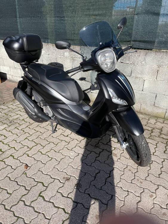 Piaggio Beverly 350 SportTouring ie ABS (2011 - 17) (4)